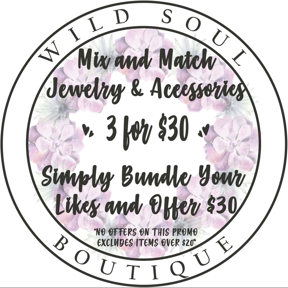 • Teagan • Delicate Pearl Choker - Picture 3 of 3